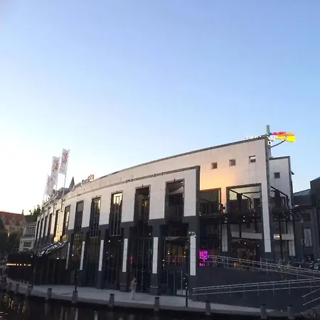 Hostel Uptown